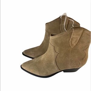 Chelsea & Violet Women’s Tan Suede Ankle Boots S